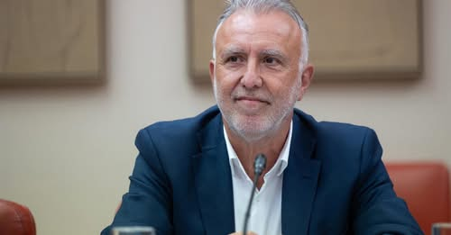 pepeluspain's tweet photo. Torres avisa de que, si continúa la violencia en Ceuta, habrá una "ruptura total" y se retrasará la solución a la situación que atraviesa la ciudad: "Queremos que regrese la convivencia".
UN MAFIOSO SOCALISTA , NUNCA PUEDE ARREGLAR NADA , solo le espera llenarse los bolsillos. https://t.co/n9yFKIDTZX