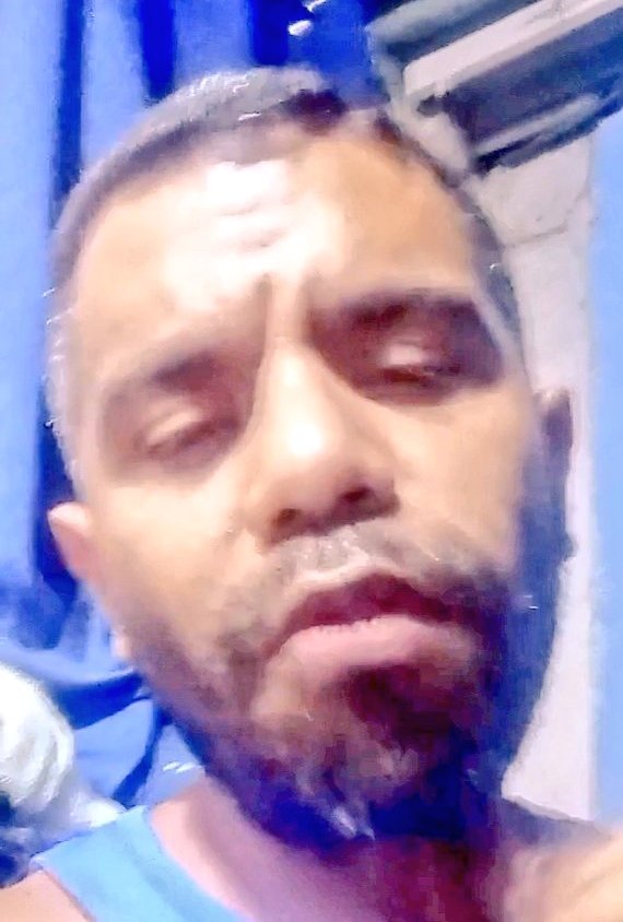 NotiCaracas24's tweet photo. #Alerta Comunidad #Gay de #Caracas y Toda la Gente Buena de #Venezuela con el #Malandro Elioenay Bravo Morales #Caricuao ud2: Sexopata Estafador y Aberrado Extorsionador! Ladrón de 600$ y Agresivo Acosador y Depredador! #Trump #Delcy #Maracaibo #Barquisimeto #Maracay #Valencia #X https://t.co/QKPBrrpVK4
