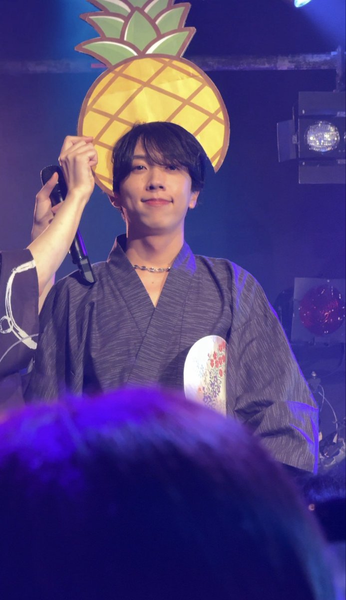 chijimi53's tweet photo. そんな1部で撮れたお写真をシェアさせてください☺️
浴衣で歌う姿が新鮮すぎて、、、🫶🏻
来年の夏ロルも楽しみにしておきます😆
ナナロルはいいぞー！
夢のZepp羽田公演　2027/3/26にあります！是非お越しください！
#シェアしてナナロル　#ナナクロニクル https://t.co/kZiAgxOsT0