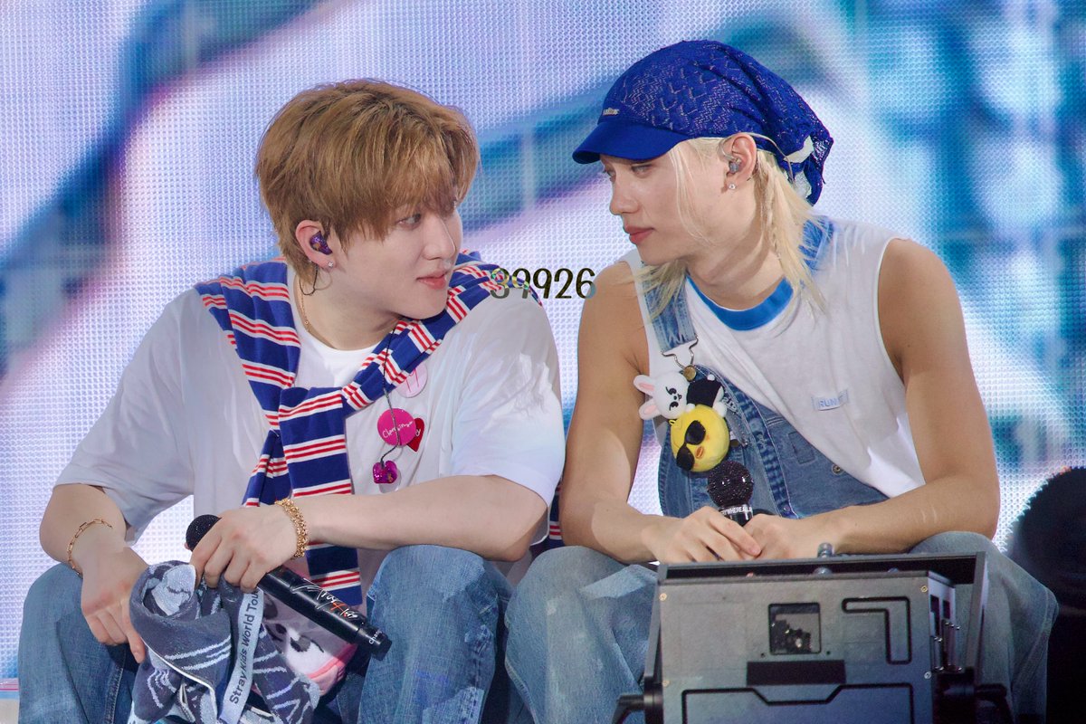 39926's tweet photo. 260830 🐷💓🐥
#스트레이키즈 #창빈 #필릭스  #창릭스
#straykids #changbin #felix #changlix https://t.co/lBMj42LTY5