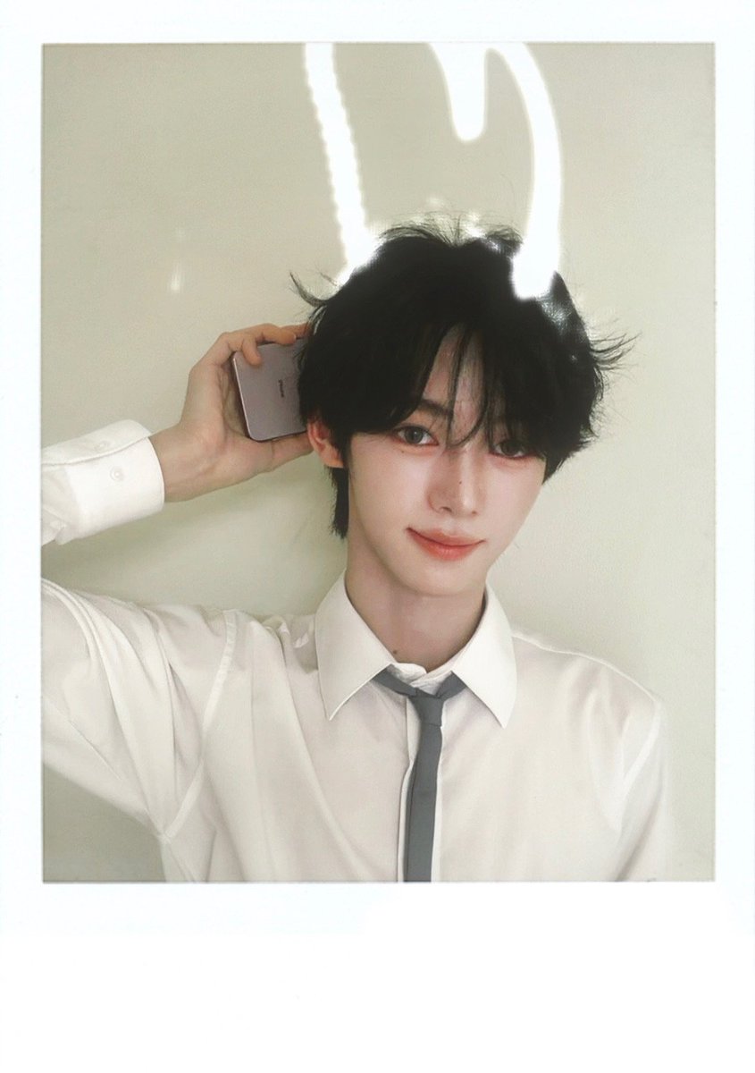 TWSLATION_'s tweet photo. [260830] #HANJIN WV POST

🐰: All 3 days in Fukuoka were so happy!!
Here's a gift for the Fukuoka final concert performance!!!

#한진 #TWS #투어스 @TWS_PLEDIS https://t.co/hlpFJDNn4l