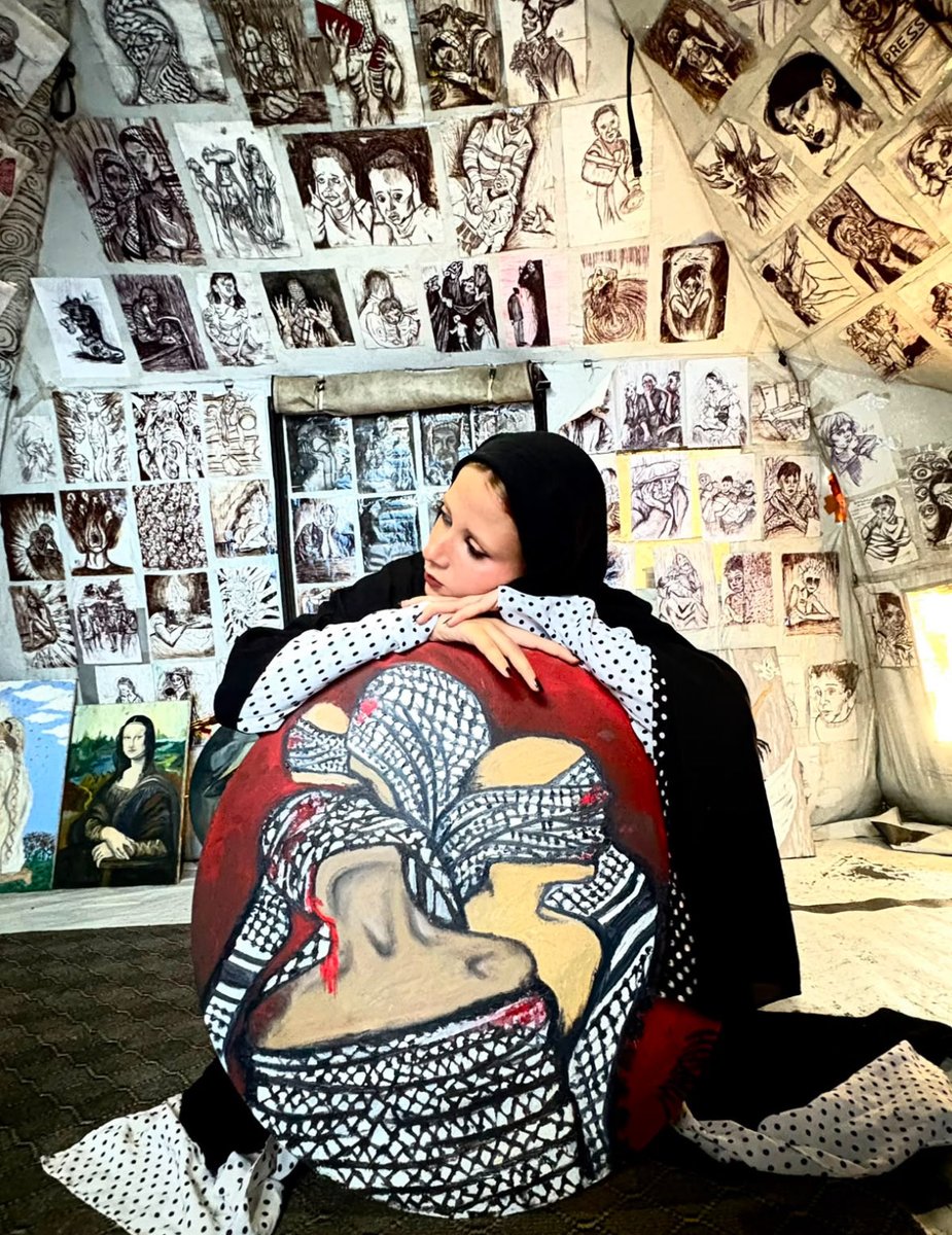 mar80549's tweet photo. Have you ever seen an art gallery inside a tent before? Good morning from my tent gallery. Drop a dot to break the algorithm https://t.co/D7zT6P0JbO