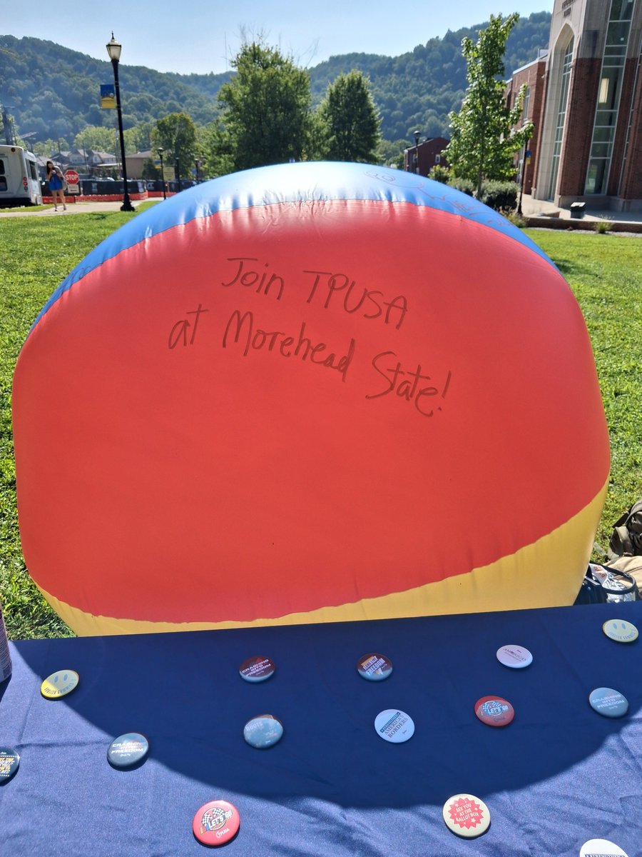TPUSA_Morehead's tweet photo. Nothing's better than the Freedom of Speech ball! 🇺🇸 Every voice is meant to be heard; checking voter registration ensures you're included 🫶 make sure to join us on Monday, 9/31 at 6pm for our meeting and game night!! Location will be announced on Instagram!

-
@TPUSAStudents https://t.co/9qX2wboTgV