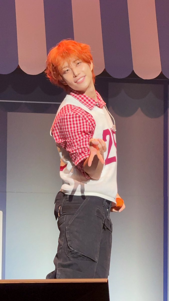 astro__a_roha's tweet photo. 2026.08.30 1部

みょんの３セット😉💜

イケメンのみょん
セクシーのみょん
やっほーのみょん

みょんが面白すぎて、めっちゃ笑った😂

#MJ #엠제이 #ASTRO  
#The_Hangout https://t.co/jRwXqWRGzW