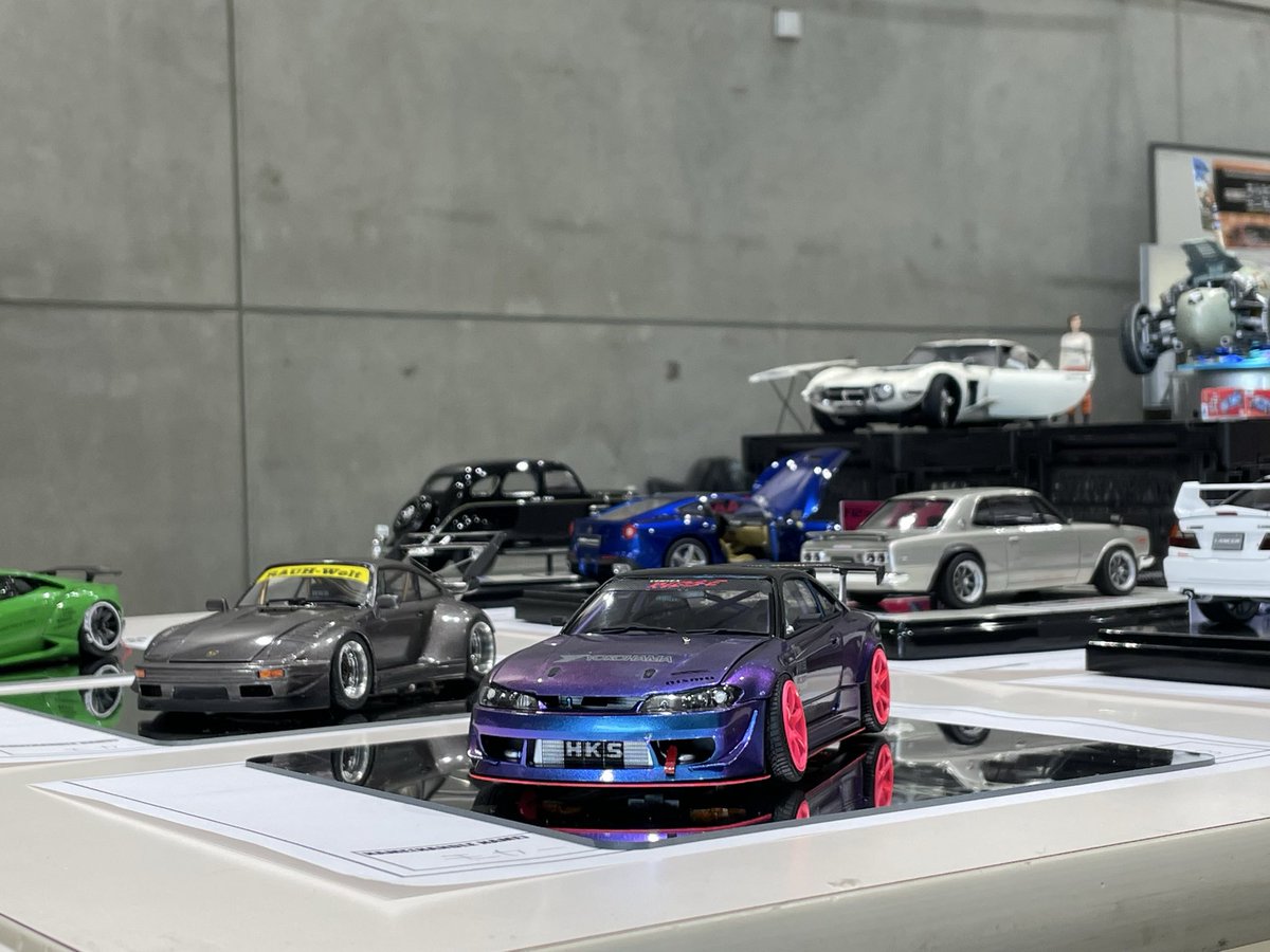 GJs46pusvf's tweet photo. セラミックパーク美濃のミニカーフリマに行ってきました
トラックのプラモ持っていって展示するつもりでしたが出発時に土砂降りで持っていくのはやめました https://t.co/vnZw4a6b1E