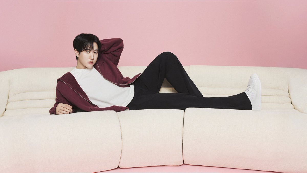 felixsrightarmm's tweet photo. CHANGBIN X AUTRY COLLECTION !!! https://t.co/3lRVqJ7UDW
