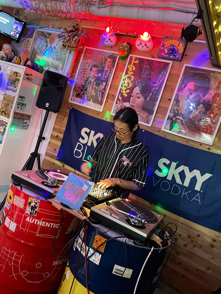 1_design's tweet photo. 本日！電電もニンジャバーも準備着々と進んでおります！⚡️
#浅草地下音 https://t.co/GRiKohxejW