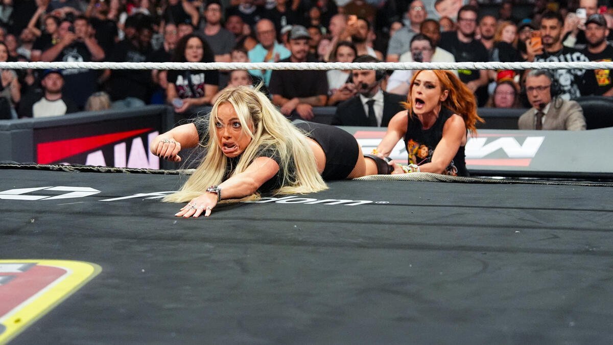 Becky_Lynch_Man's tweet photo. @YaOnlylivvrp @DevilsKissRP Guess we have been all busy 🤭 https://t.co/Q9vexqLYsj