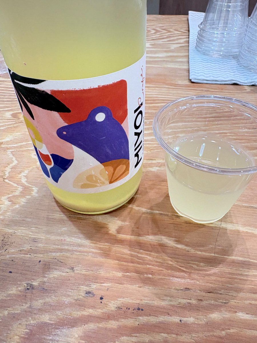0N_Ra_'s tweet photo. 大阪で発酵のイベントでお酒飲んで、帰ってきて白ナス焼いてtea pondのお茶淹れて朝倉の巨峰食べた https://t.co/f8SKC2ppGK