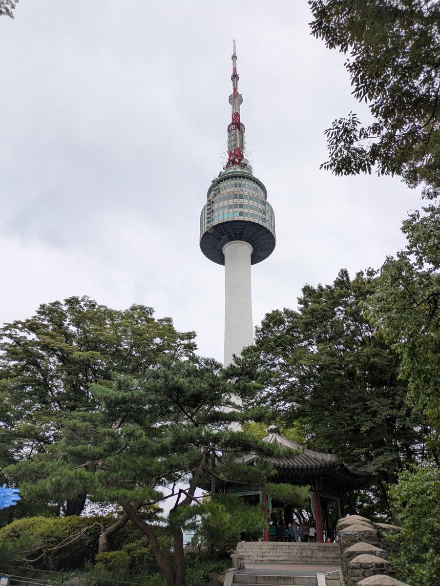 Kohta_Imafuku's tweet photo. Nソウルタワー
前は南山タワーという名称だったみたいです https://t.co/iEnT0myUm5