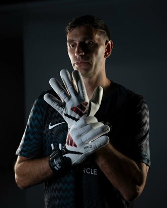 DoctourBrown's tweet photo. We are coming for the golden gloves 🧤 https://t.co/sMacreDw70