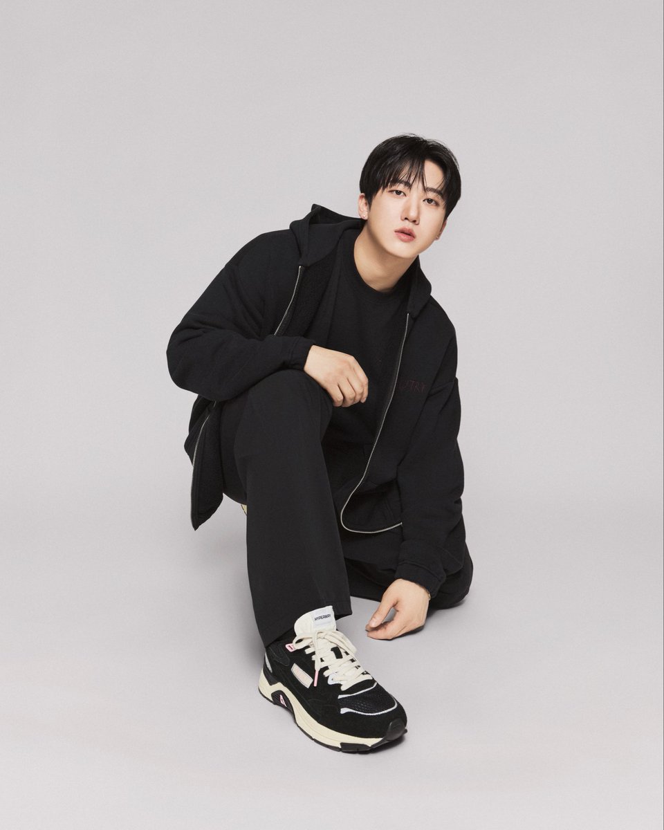 seojpg's tweet photo. Changbin on Autry’s website !!! 

#CHANGBINxAUTRY https://t.co/aNZe1z1G40