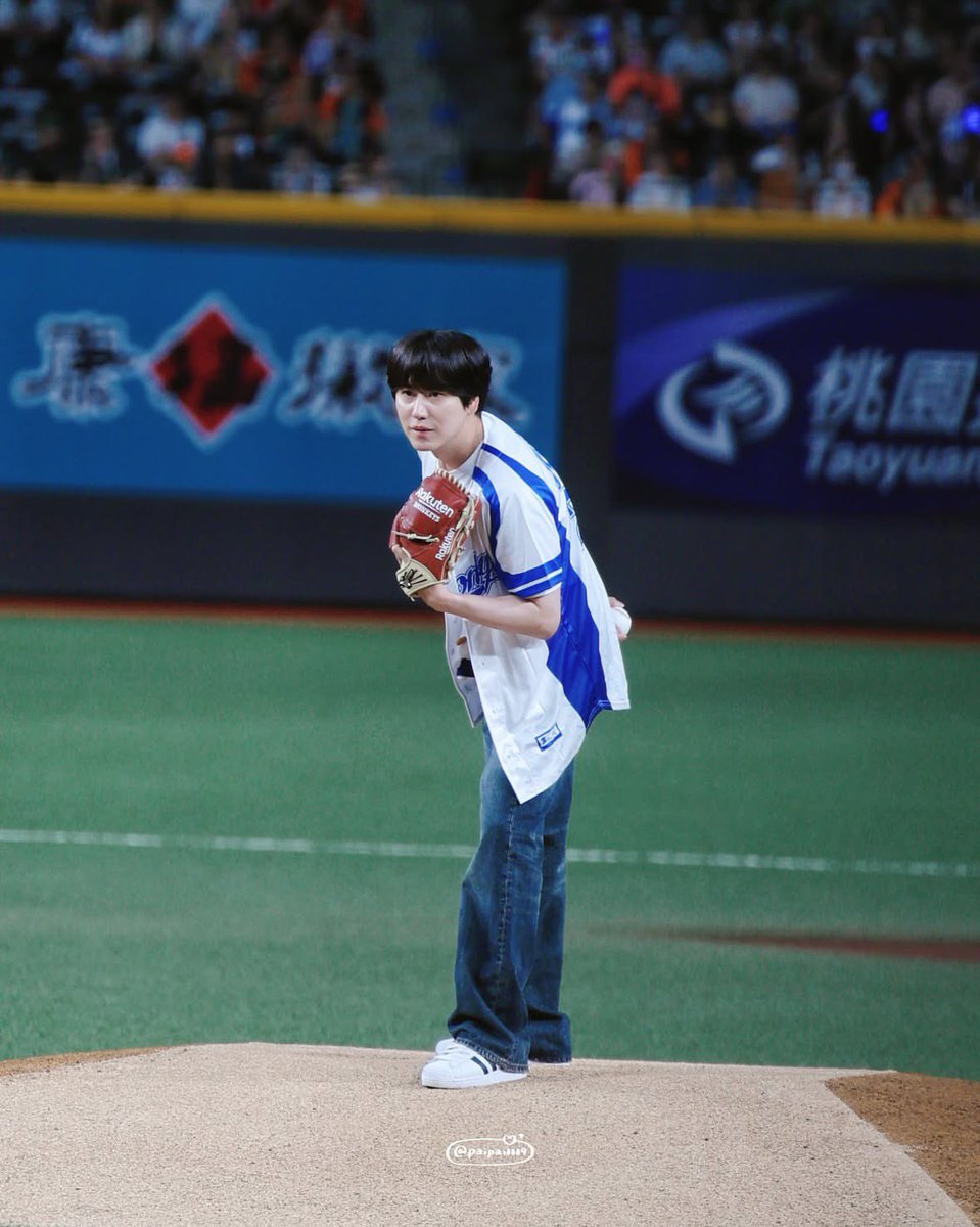 yesungiedf's tweet photo. Imagine…kyuhyun in another universe as a baseball player🫠

©️paipai1119 https://t.co/WJ3dUFzt6O