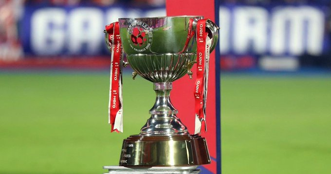 kbfcxtra's tweet photo. 🚨🎖️The offers received by the clubs from platforms such as ZEE and Sony for ISL brodcast rights have not been attractive enough. @RevSportzGlobal 

To make the model financially viable and allow the clubs to generate a profit, a minimum offer of around ₹60-70 crore is required from the broadcast partner. However, sources indicate that none of the platforms involved in the discussions has offered more than ₹30 crore for the rights. #KBFC
