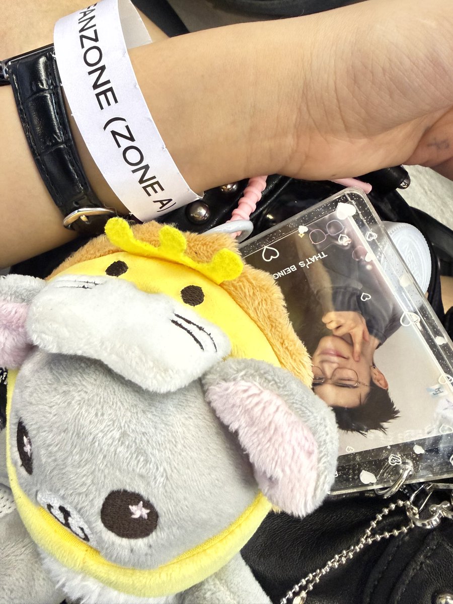 13s_ep's tweet photo. มาเติมอีกวัน ก่อนกลับไปสู้ชีวิต https://t.co/xBkOtpE62U