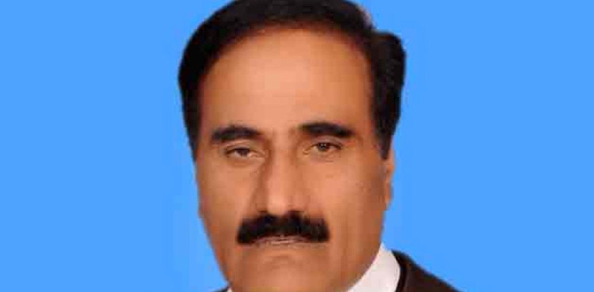 MohUmair87's tweet photo. تحریک انصاف کے رکن قومی اسمبلی حاجی امتیاز کو پشاور جاتے ہوئے راستے سے نامعلوم افراد نے اغواء کرلیا۔ حاجی امتیاز پارٹی اجلاس میں شرکت کے لئے جارہے تھے۔ https://t.co/XAqlKr0HbF