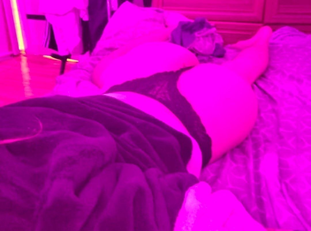 314borok's tweet photo. rate my slutty ass, please. 
#sissy #slut https://t.co/QpVTn2FaC9