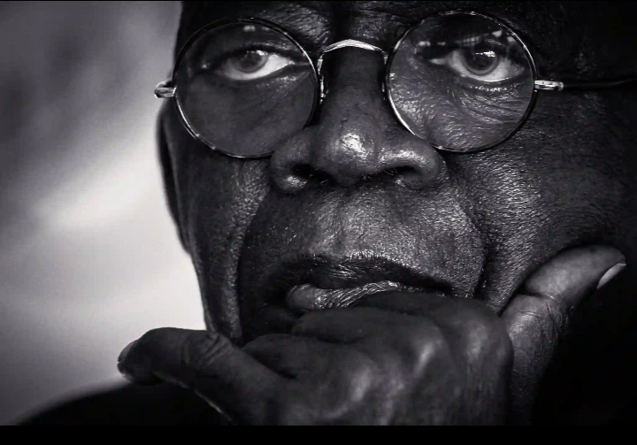 kayus74's tweet photo. Jagaban the father that born there father.....
This man is wicked 
He just find work for Atiku to waste  1.9m dollars. https://t.co/K065JzdYrd