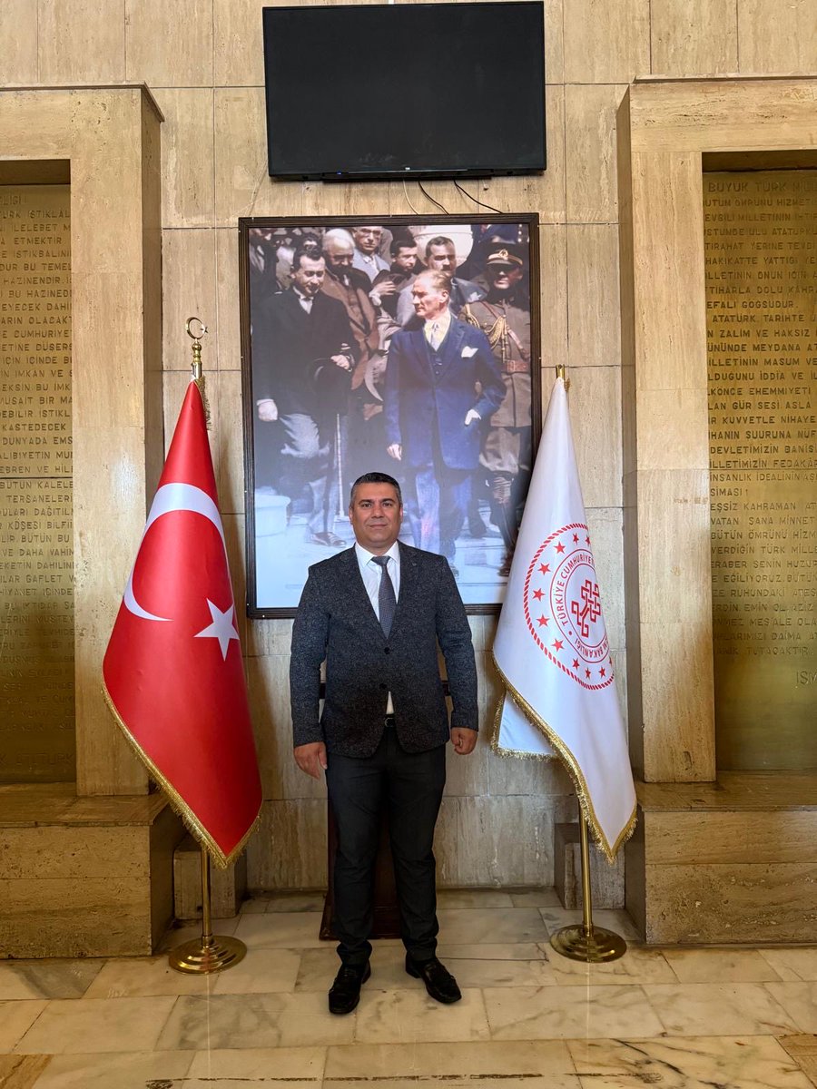 Rdmrn33's tweet photo. Zaferin 104. Yılı kutlu olsun …. https://t.co/bNf12drxIo