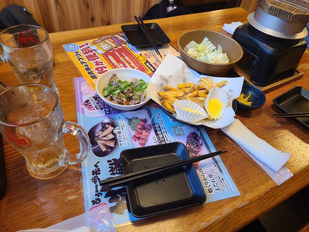 Akali_Verylove's tweet photo. 色んな奴らと鳥貴族なう https://t.co/Kg7Xy5EN5U