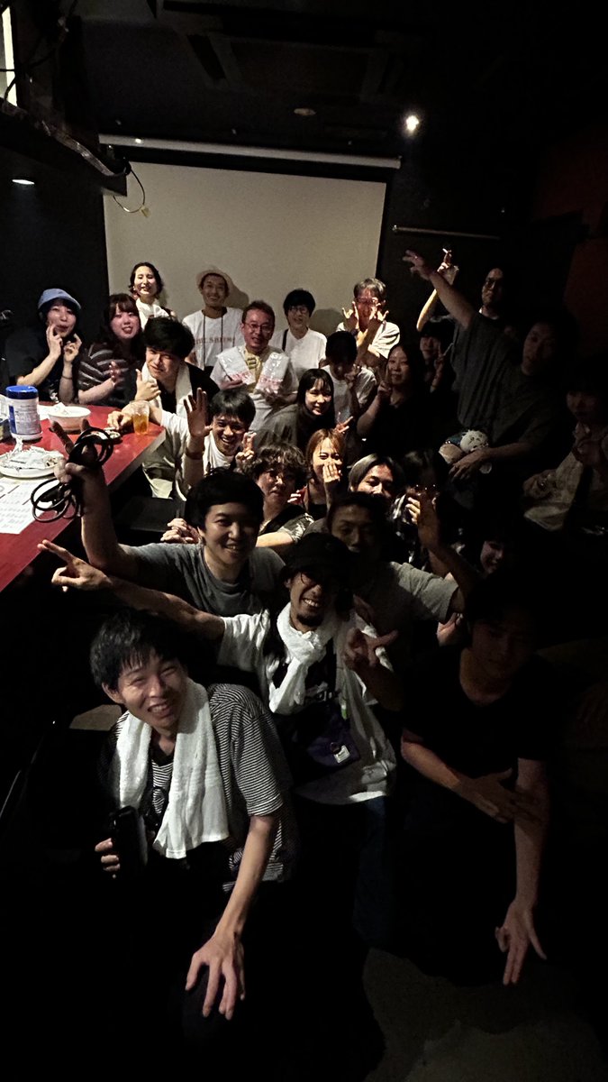 honamibear's tweet photo. 各位💐🤍
集合写真です^^

@kamidana_o_t_w 
@TdakaaaAh 
@otb_kotw 
@shiori_ba_shiro https://t.co/v1ipIWlKb4