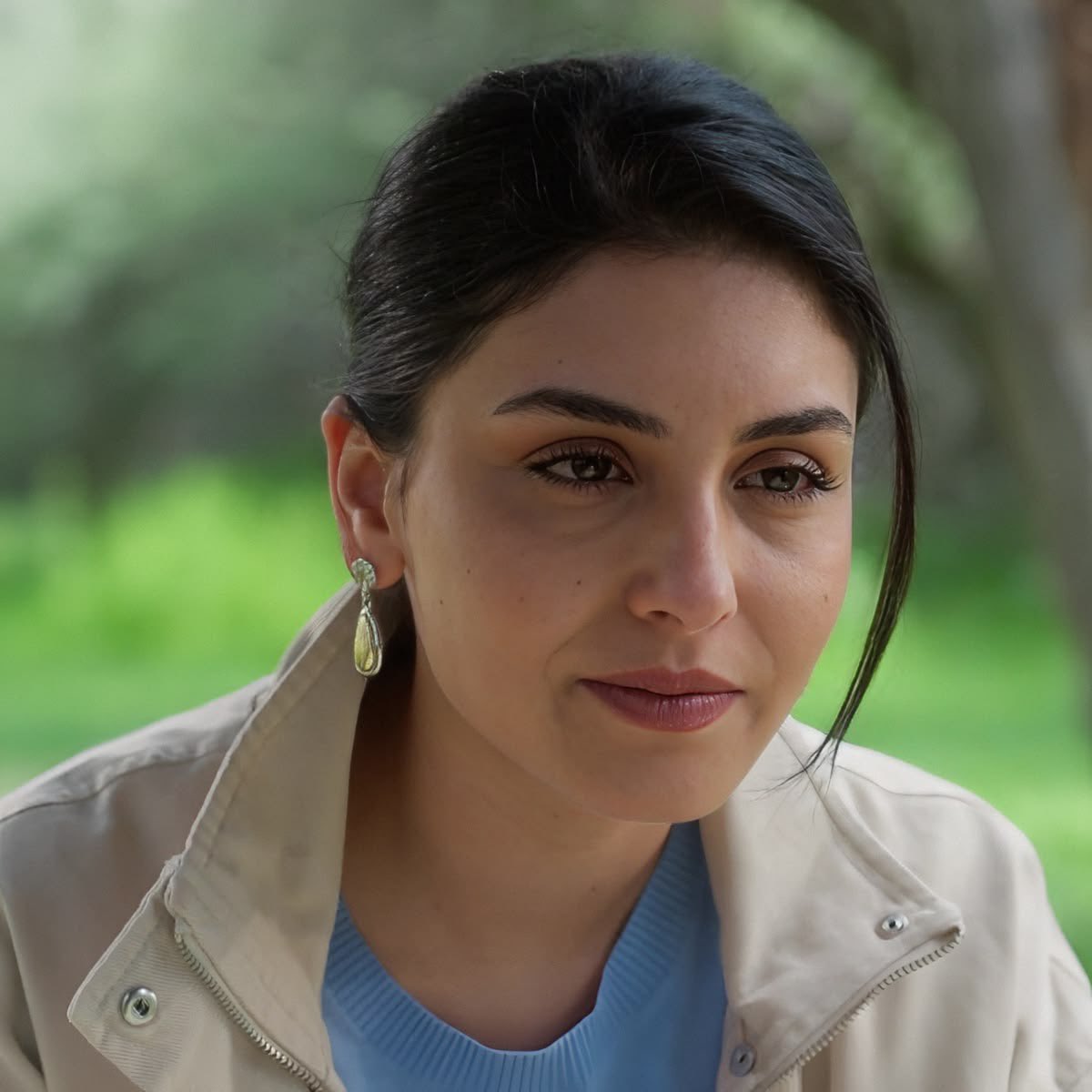 ASil5S's tweet photo. ممتن لمسلسل المتوحش اللي عرفني على هالموهبة
حقيقة كنت مبهور ايام المتوحش بتمثيلها والحين تصدمني في انت من احببت باداء اجمل وافضل☝🏻

تطور ملحوظ موهوبه بشكل غير طبيعي حقيقة❤️ https://t.co/tMdxS3odB8
