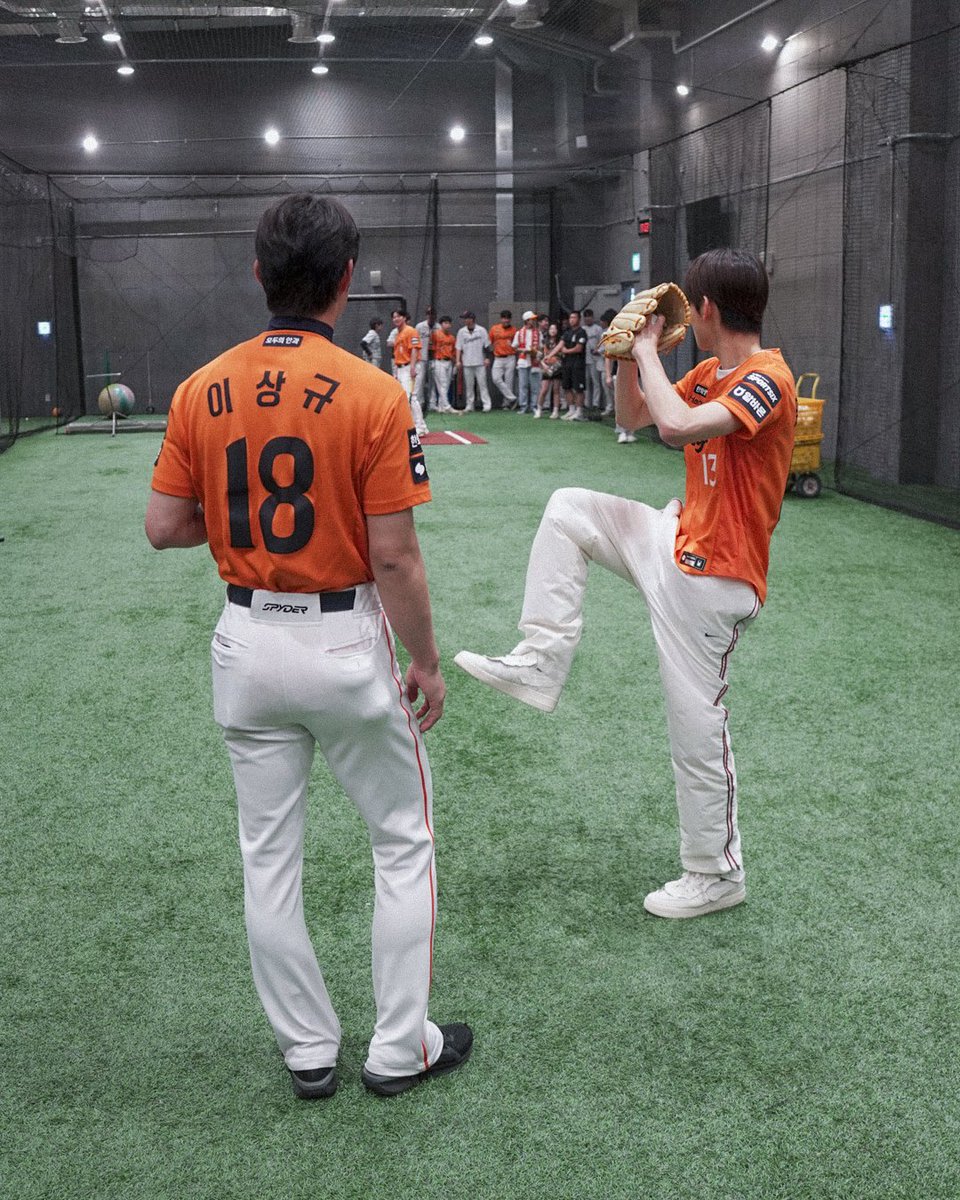 zhaoyufancokr's tweet photo. daejeonʼs son, seonghyeon✨

#EOMStrikesFirstPitch
#대전의아들성현
#SEONGHYEON #성현 https://t.co/1TPVngVgpG
