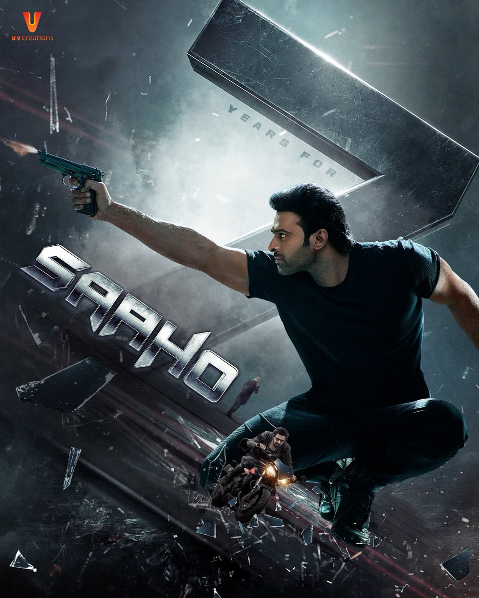 vamsidarling7ms's tweet photo. #7yearsForSaaho 🖤🖤🖤🖤
@Sujeethsign @ShraddhaKapoor @NeilNMukesh #JackieShroff #Prabhas #Saaho #Darling #UVCreations @uvcreations
Waiting To Witness Saaho With OG 🔥🔥🔥🖤🖤🖤🖤 https://t.co/l1pUE9pNHD