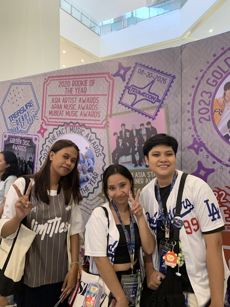 svtmysafe's tweet photo. happening right now at #Teumecon β€οΈ
#PHTEUMECON2026 @chillinwithsuk https://t.co/S5FiKgxT8u