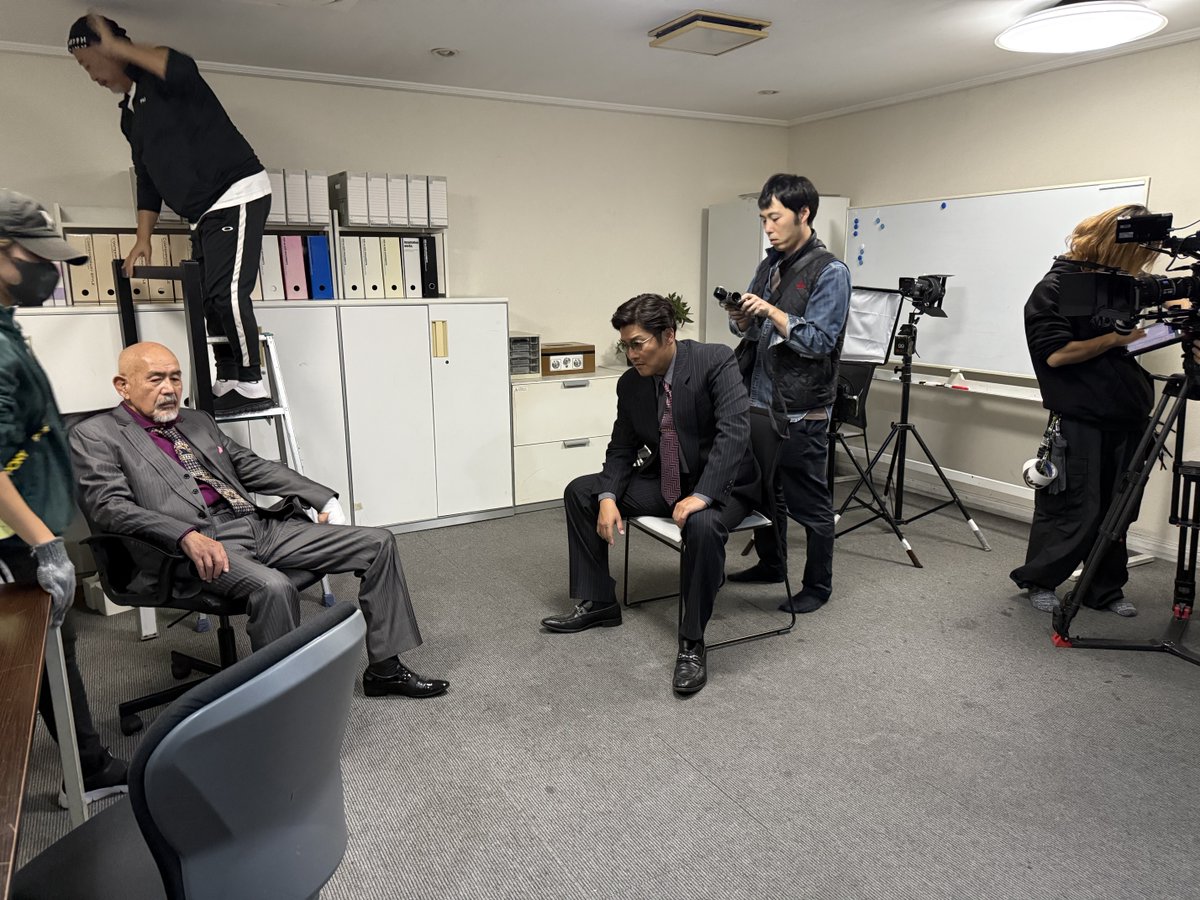 tsuji_tsun's tweet photo. 『日本統一76』
リリースまであと3日！

今回はある意味このオジサンたちが主役なのかもしれない…😜

#日本統一 https://t.co/MUioxR4neh
