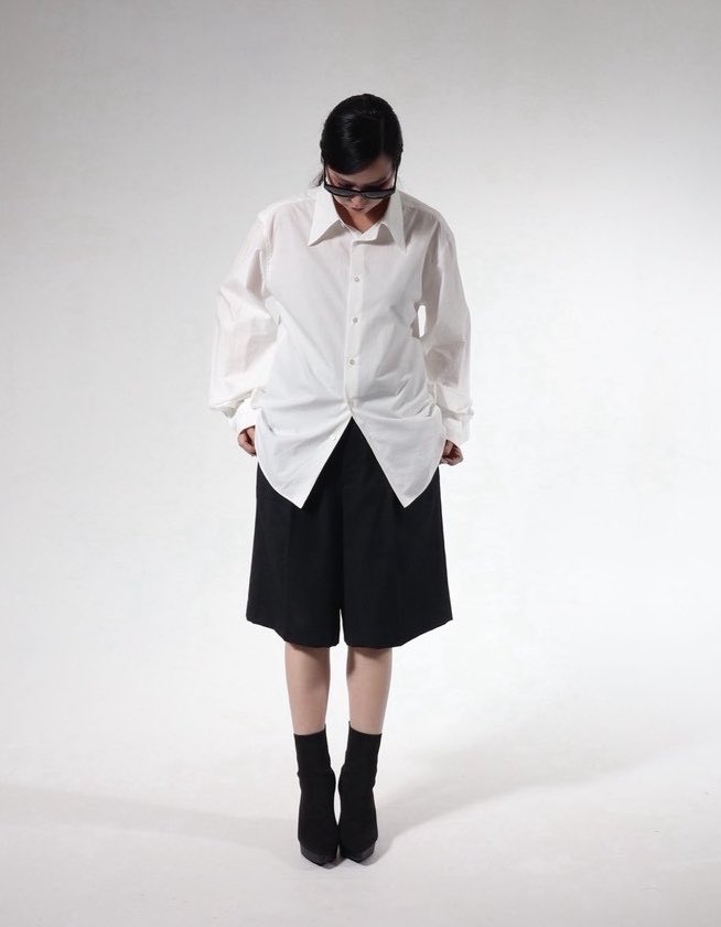 valens_in's tweet photo. 【告知】

私のアパレルブランドvalensがついに、9/26-27に中目黒でローンチします。

1着ずつ着る人に合わせて仕立てるセミオーダーで、生地も縫製も全て東京でやっています。

丁寧で長く着られる、好きな服を作りたくて始めました。

招待制なので興味ある方は連絡ください。
詳しくはインスタで！ https://t.co/WjVab5HPUs