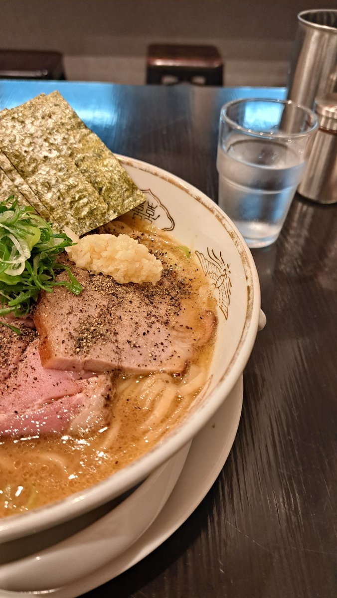 akio726a's tweet photo. 中華蕎麦 柳

特製柳
大盛り
海苔

やっぱり🍚が食べたくなる🍜

ご馳走さまでした https://t.co/WaNViw3t4d