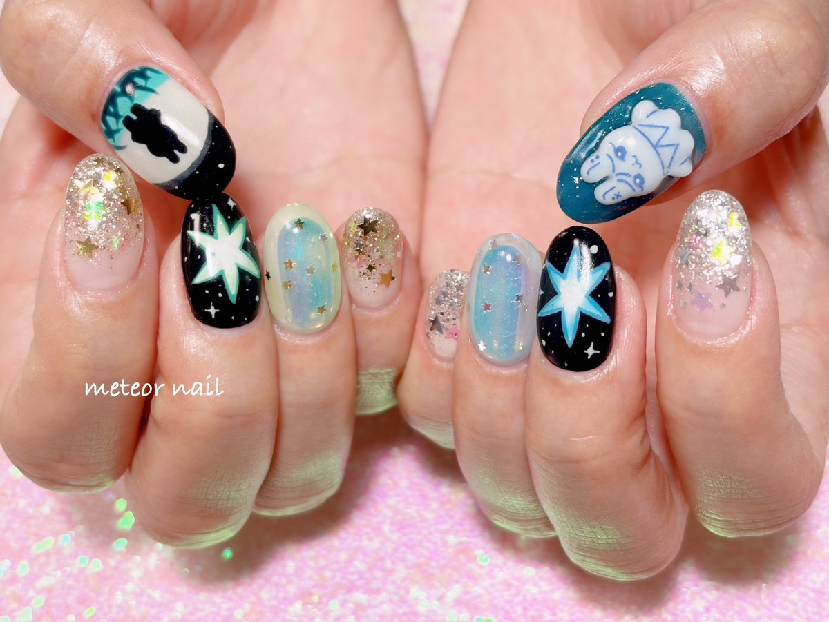 asya1114's tweet photo. &amp;TEAMのドーム公演に行かれるお客様nail🌕
蓄光パウダー混ぜたので部分的に暗闇で光るよ🙌✩*.ﾟ
マシン使えなかったせいで時間かかりすぎて申し訳なかった😂 https://t.co/GAJQocUhAp