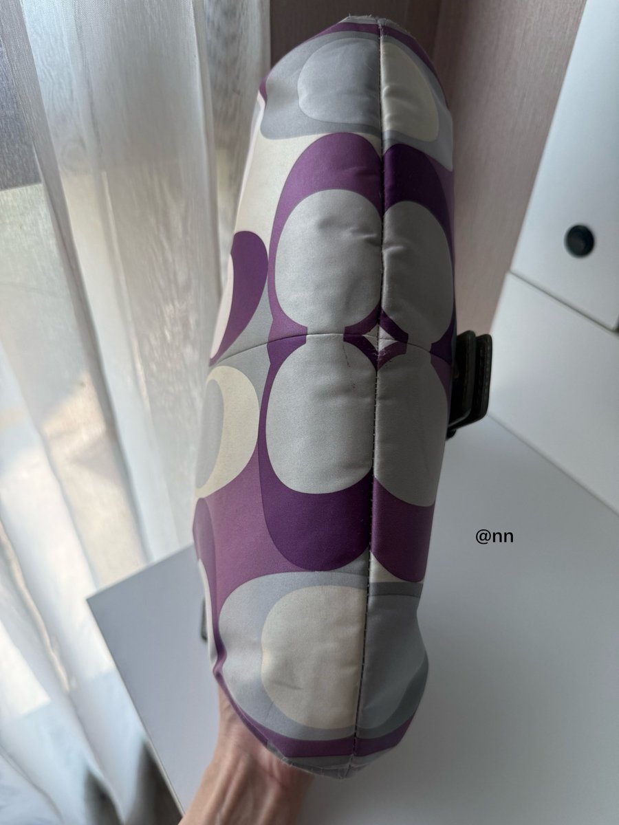 thewithface's tweet photo. Coach purse gray and purple 
(F17404)  

;หน้าเข็มขัด ขึ้นไหล่ถ่ายรูป ฟีลๆ 
;ตำหนิจะมีแค่ (สีเมทาลิคหลุดลอก) เท่านั้น
;ปล่อยราคาเท หาบ้านใหม่ค่ะ 

⭐️ 550฿ free shipping ka 🫷🏻

#ส่งต่อcoach #coachthailand #ส่งต่อlongchamp #longchampthaialnd https://t.co/Gk9bUKV8QX