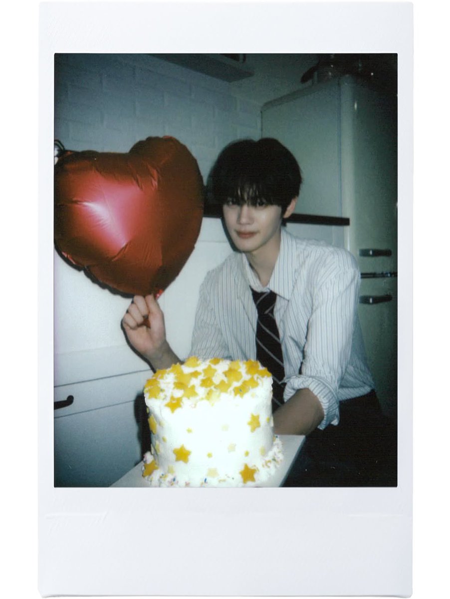 babygyuvin's tweet photo. 260830 앤더블 인스타 #김규빈 https://t.co/LjD9TX1523