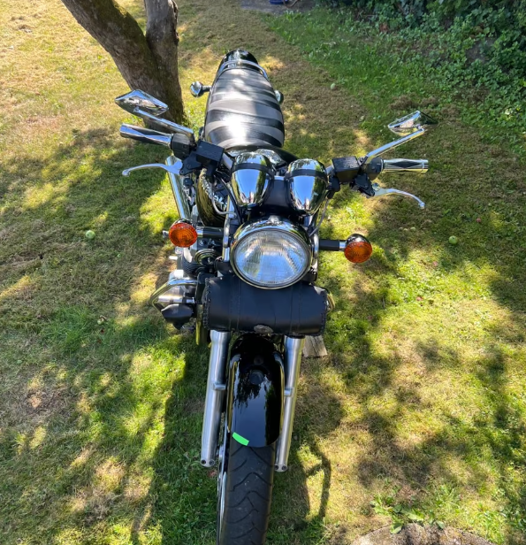 ShineOlaf's tweet photo. Kawasaki Zephir 1100 https://t.co/f5XSPkja51