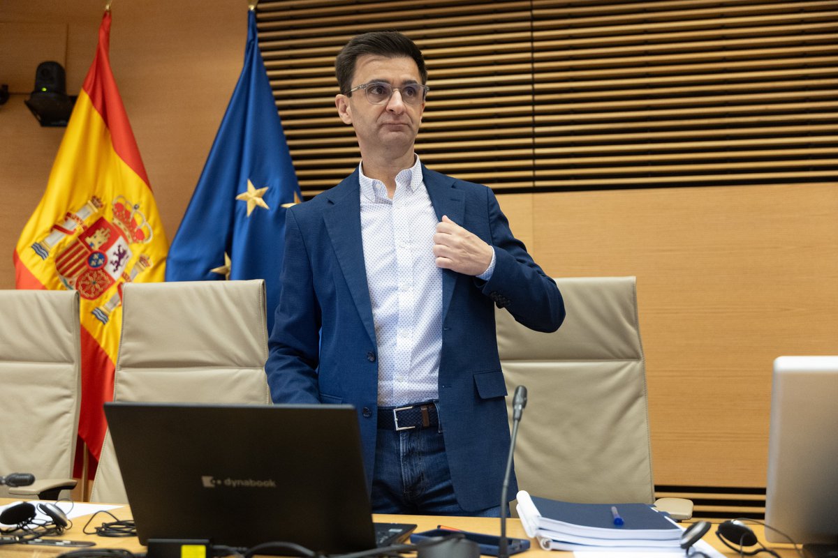 gaceta_es's tweet photo. Las televisiones públicas de España gastaron más de 1.100 millones de euros en personal en 2025 y ya superan los 15.000 trabajadores

https://t.co/qY4iem0D3u https://t.co/245HvvMVMF