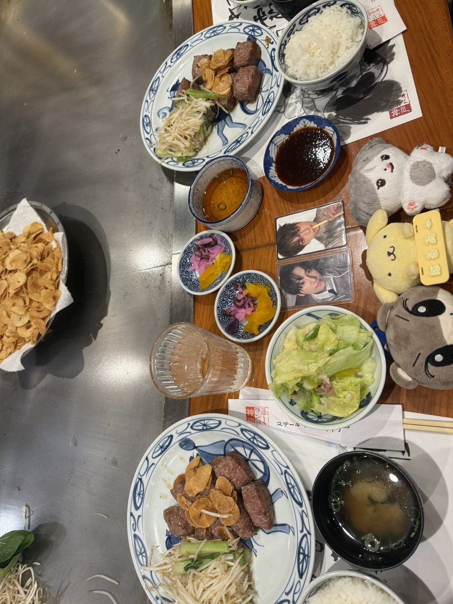 YMbbiyak's tweet photo. 고베규 먹으러 일본 또 가고싶음.. https://t.co/CxlvpQBWYe
