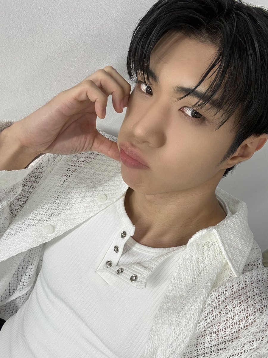 ONF_members's tweet photo. #와이엇 #WYATT

😋😚😙 https://t.co/YtxjIAcIHO
