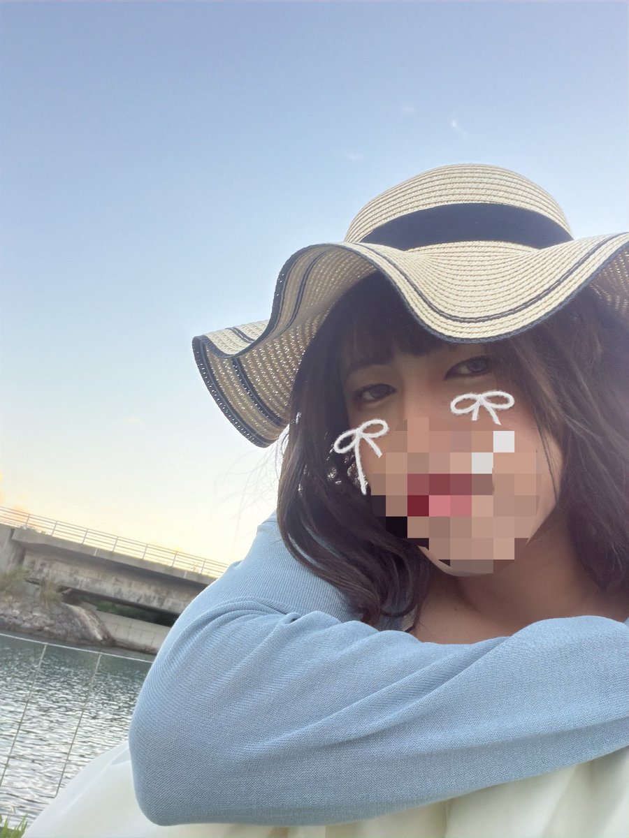 garusan005's tweet photo. 夏らしくワンピースと麦わら帽子でね？ https://t.co/9pyBx6JyZ3