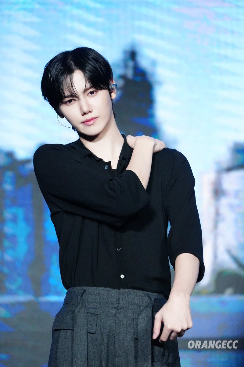 ParkSSS777's tweet photo. 260829
- CRAVITY FANMEETING in Qingdao

#크래비티 #CRAVITY #민희 #MINHEE https://t.co/2OEsh0e7m0