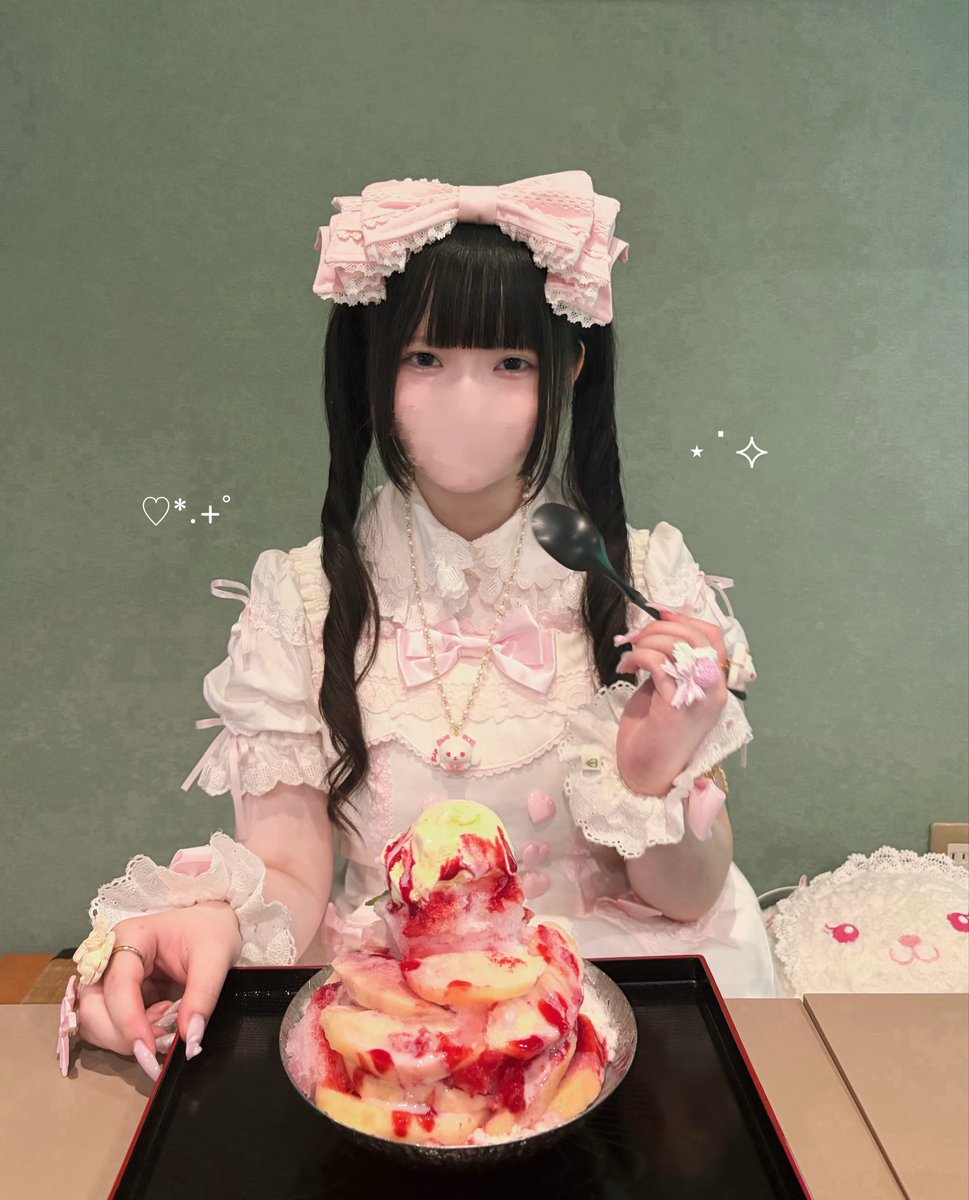 rorikawa_ichigo's tweet photo. 夏っぽいことしてきた♡🍧
桃が果物のなかで1番おいしい！ https://t.co/gcEm7Dl4TN