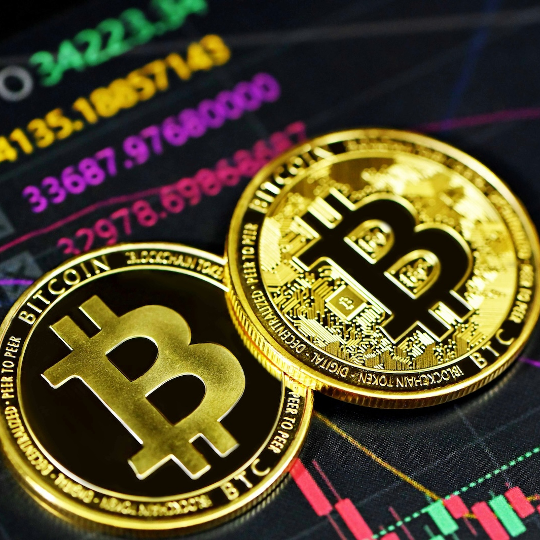 CoinMarketCap's tweet photo. LATEST: 🏦 Citi says it plans to launch digital asset custody later this year, starting with Bitcoin, under its new Custody+ platform. https://t.co/RSfhcqK8LK