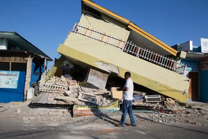 VTVcanal8's tweet photo. Ascienden a 68 la cifra de fallecidos tras terremoto en Indonesia

Leer más➡️ 
https://t.co/EMFwGlk0BB https://t.co/UYAkJvIGp4