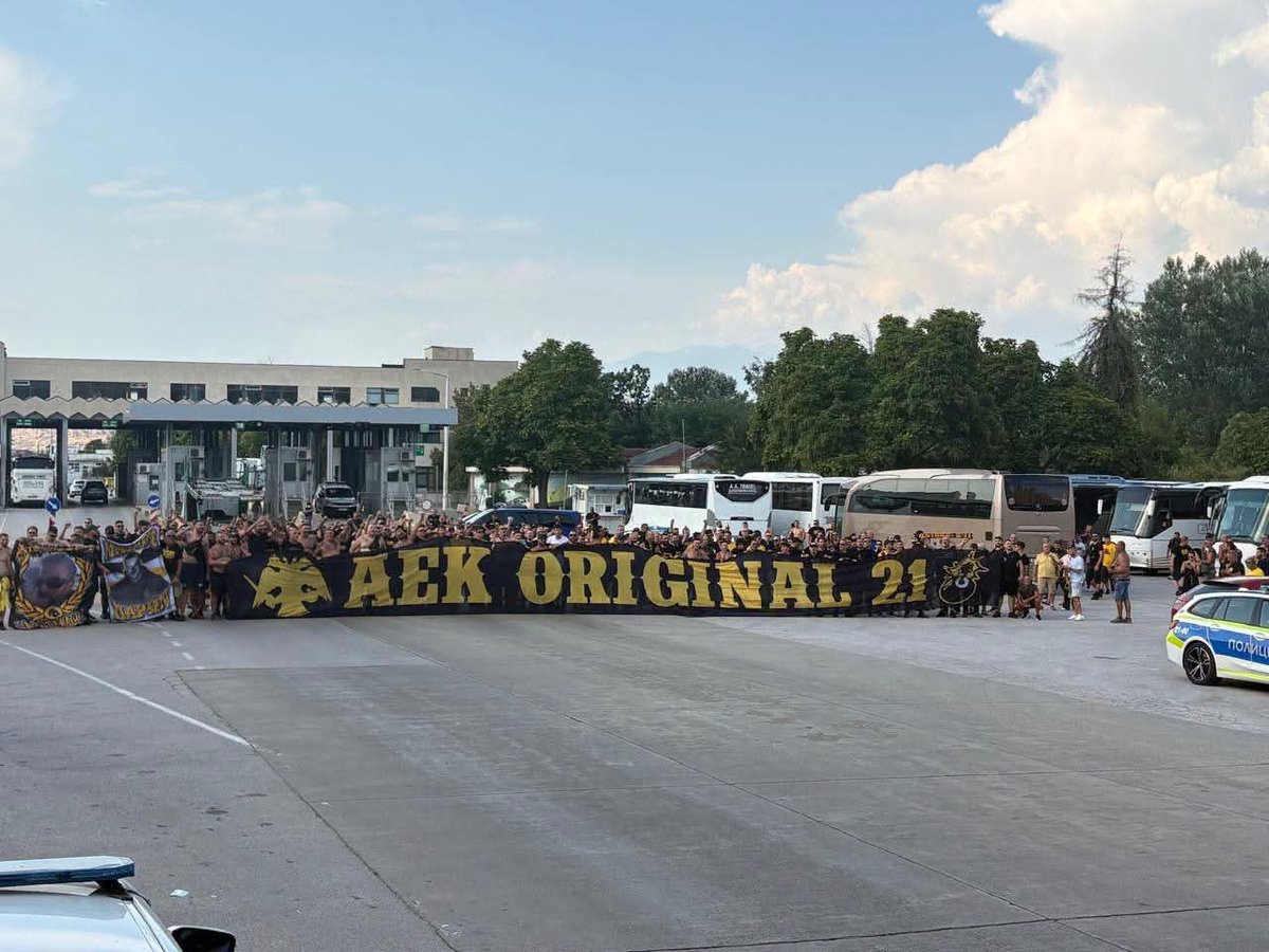 LewnidasPant's tweet photo. ΑΕΚ ΘΥΜΉΣΟΥ 
ΈΡΧΕΤΑΙ Η ΟΡΊΤΖΙΝΑΛ ΚΑΙ ΕΙΝΑΙ ΕΔΩ ΜΑΖΙ ΣΟΥ 

#aekfc https://t.co/S3suBleyMV