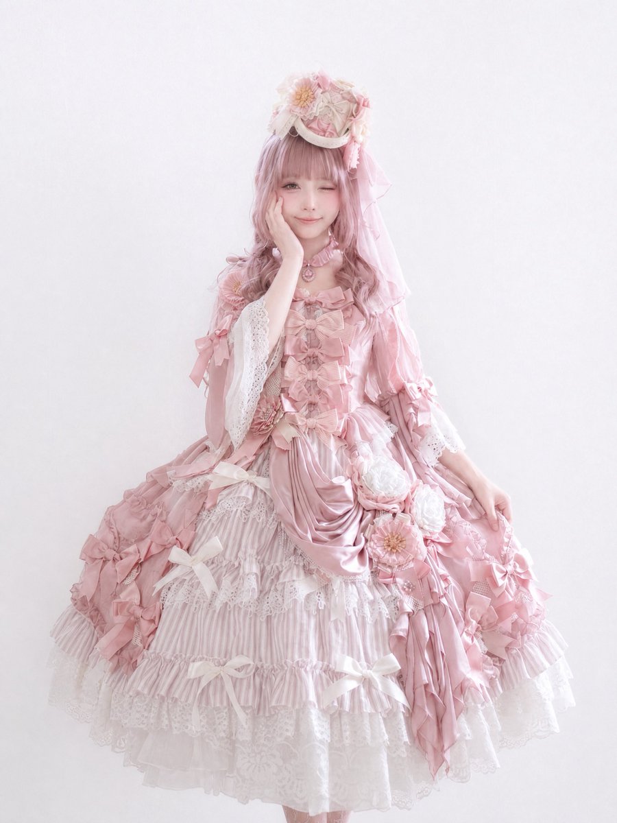 tani_takuma's tweet photo. 圧倒的プリンセス服をゲットしたーー！

ネビュラ・ジュエリウム https://t.co/0ACQqv0DS6