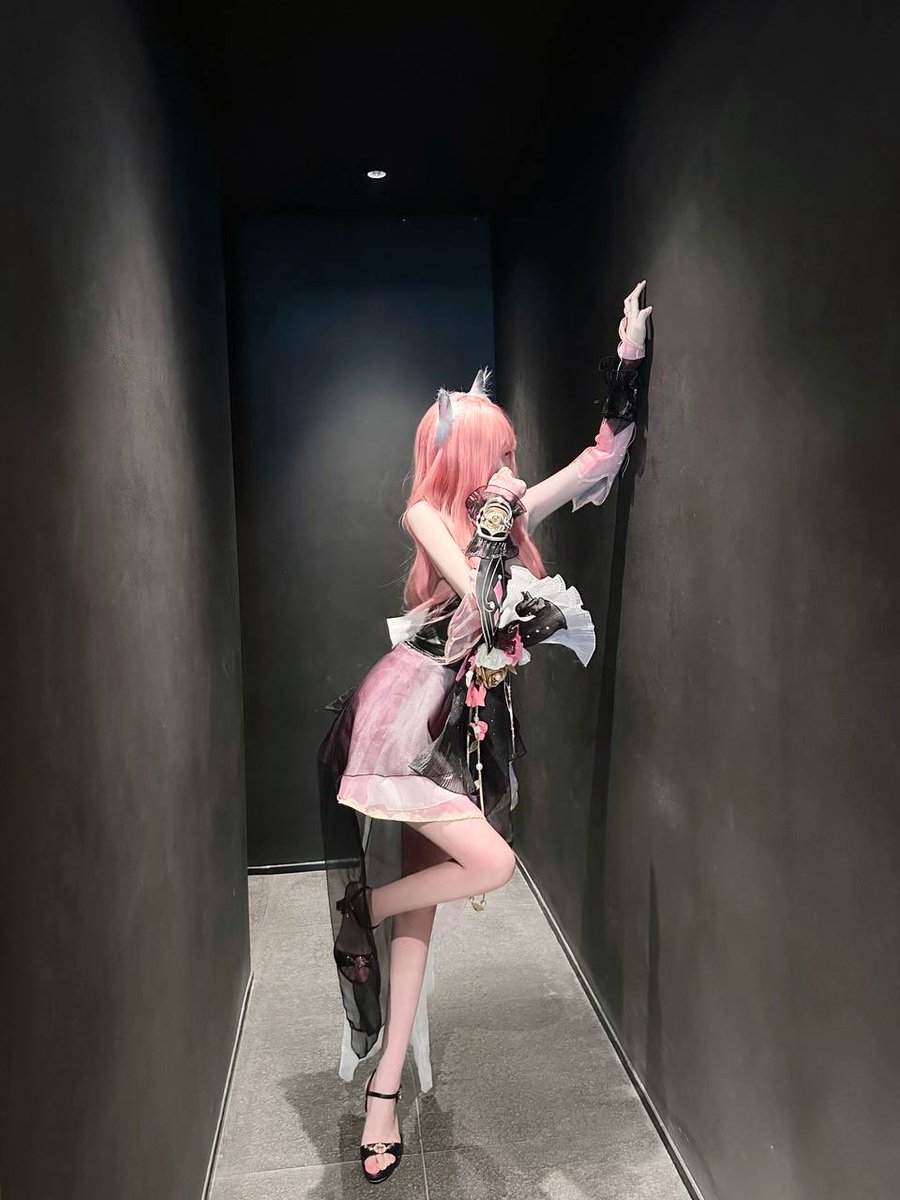 tianticos's tweet photo. 序号166 #杭州 160/86/b  06年
高颜值萝莉萌妹纸、建模怪
皮肤白皙、 🉑wt #杭州萝莉  
#白虎萝莉 #coser #杭州线下 

入门88zfb口令🧧永久看照 全国安排
qq：2692522385
tg：https://t.co/x9HRIndWwD https://t.co/rK9xgURkj4