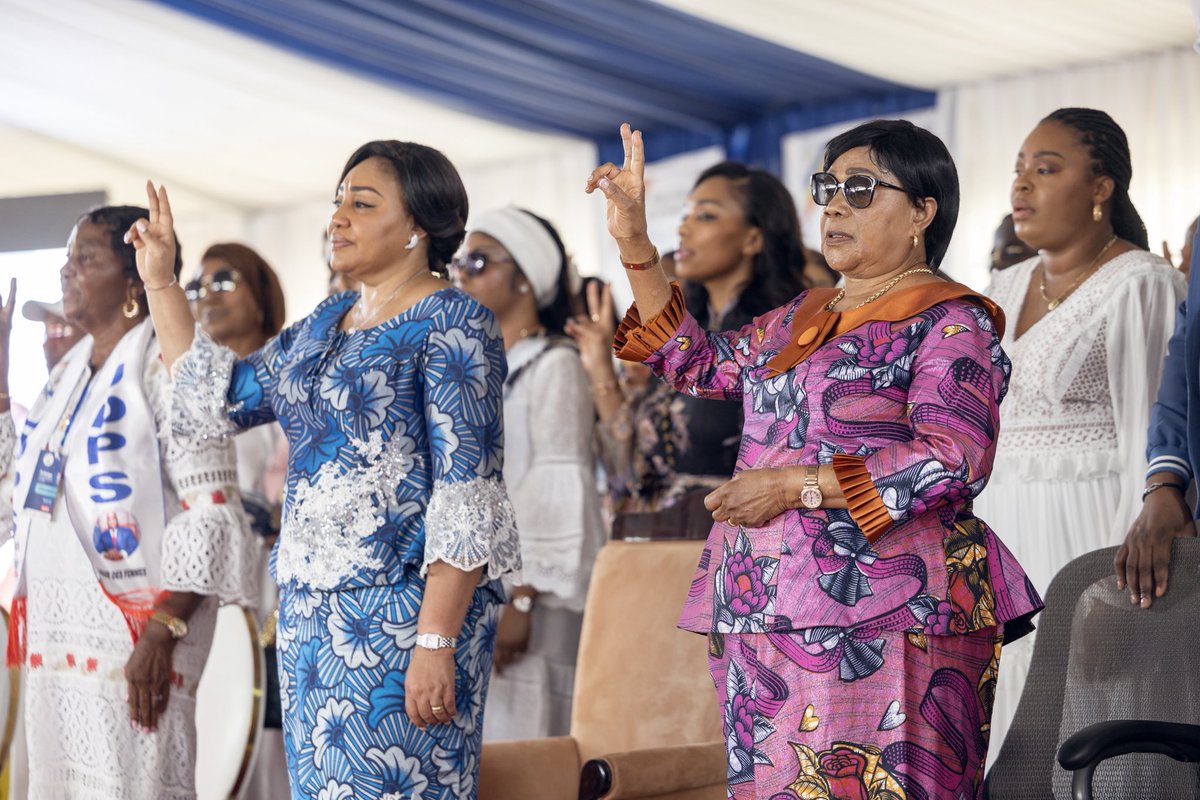 AdesemaP's tweet photo. MAMAN MARTHE #KASALU TSHISEKEDI ET MAMAN @DeniseNyakeru TSHISEKEDI , deux grandes femmes de valeur et inspirantes de la RDC .
Que le seigneur vous garde ♥️ https://t.co/GJjPKaopXE