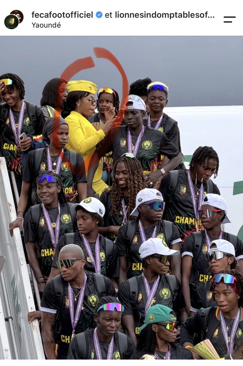Crit_Role69's tweet photo. Pourquoi les travailleurs en contacts avec le public ont toujours une posture peu professionnelle dans ce pays ?
Qu’est-ce qui leur manque ?
Sont-ils aussi mal formés que ça ?
@camairco #AeroportsDuCameroun
(c) #Fecafoot https://t.co/jTEb6Nlqr5