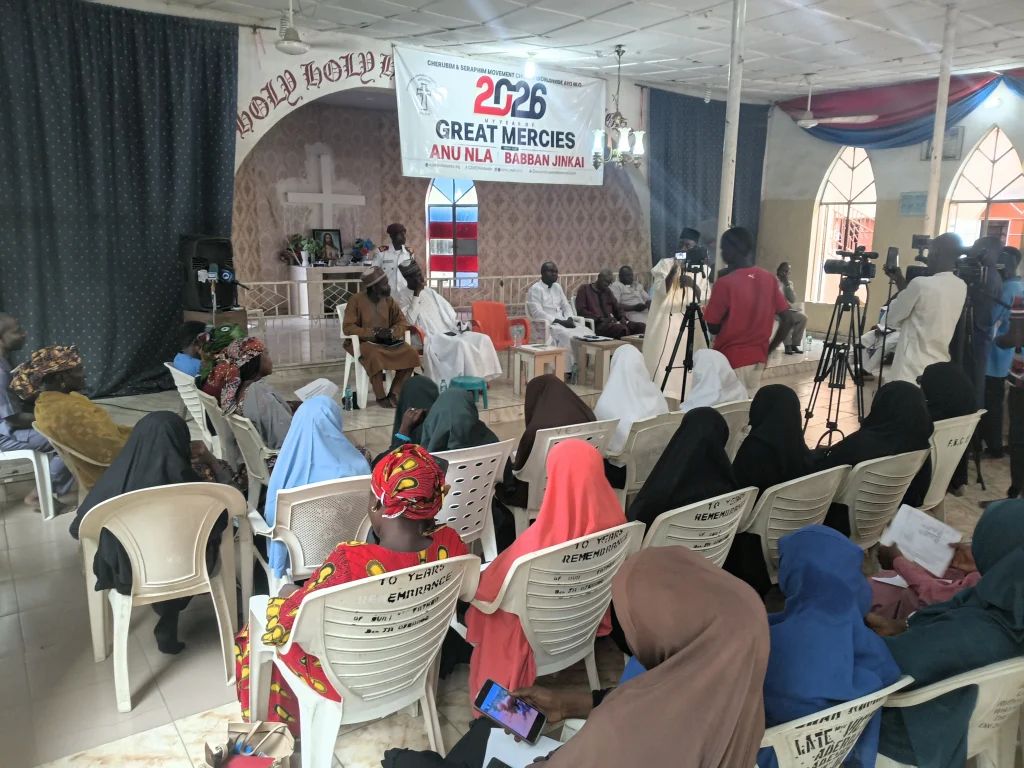 MobilePunch's tweet photo. 𝗠𝘂𝘀𝗹𝗶𝗺, 𝗖𝗵𝗿𝗶𝘀𝘁𝗶𝗮𝗻 𝗹𝗲𝗮𝗱𝗲𝗿𝘀 𝗶𝗻 𝗕𝗼𝗿𝗻𝗼 𝗰𝗮𝗹𝗹 𝗳𝗼𝗿 𝗿𝗲𝗹𝗶𝗴𝗶𝗼𝘂𝘀 𝗵𝗮𝗿𝗺𝗼𝗻𝘆

𝗥𝗲𝗮𝗱 𝗠𝗼𝗿𝗲: https://t.co/Xurim4ol3w https://t.co/HbRdz1ZEFl